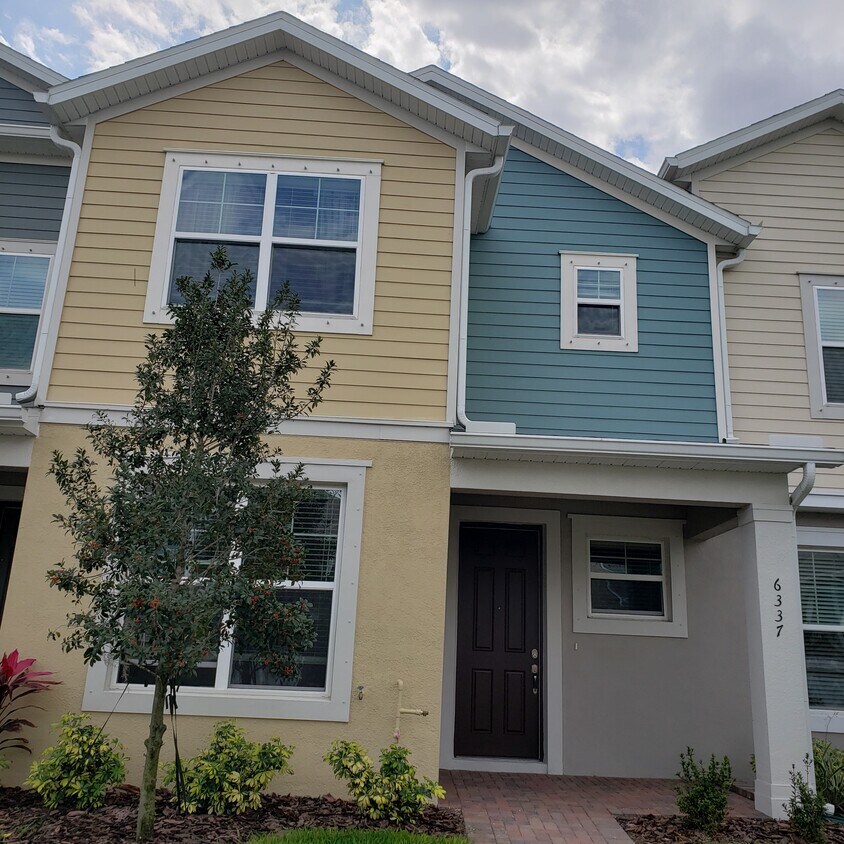 6337 Camino Dr, Apollo Beach, FL 33572 Townhouse for Rent in Apollo