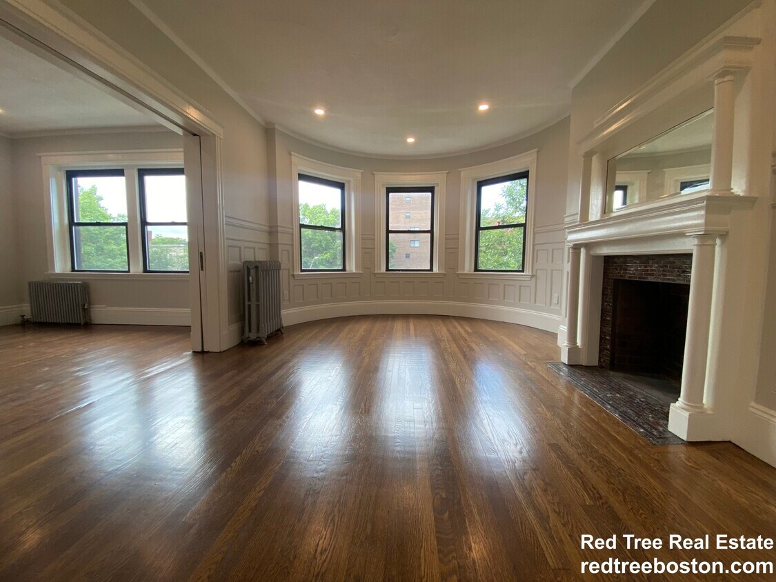 Foto principal - 1857 Beacon St