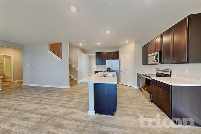 Foto del edificio - 1810 Downey Ln
