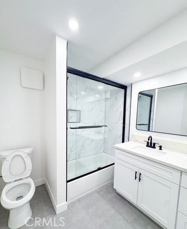 Foto del edificio - 17000 Burbank Blvd