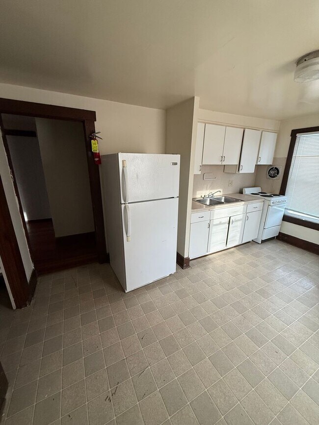 Foto del edificio - College Avenue, West-1206