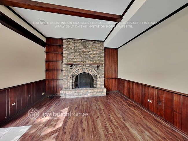 Building Photo - 415 Sussex Ct