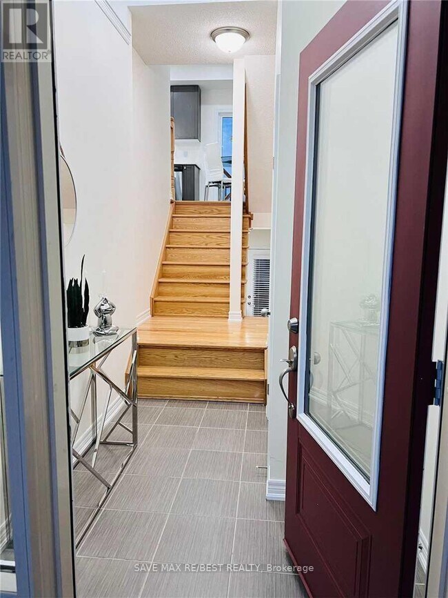 Building Photo - 12 Aspen Hills Rd