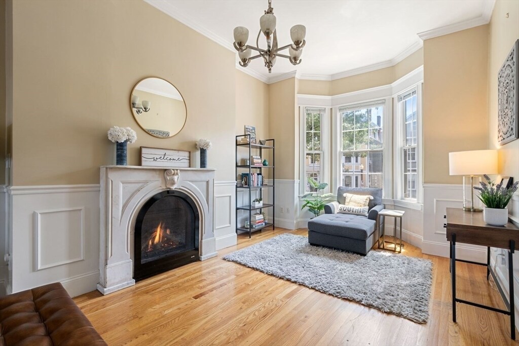 Foto principal - 574 E Broadway