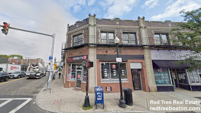 Building Photo - 153 Brighton Ave