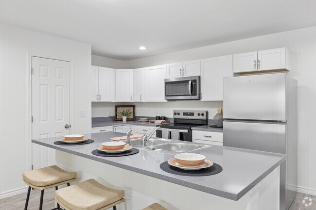 2 habitaciones, 2 baños - 1315 pies cuadrados - Cocina - Foster Heights Apartments