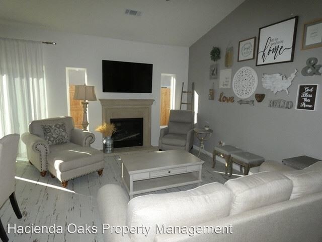 Foto del edificio - 4 br, 3 bath House - 1541 S. Oberlin Ct