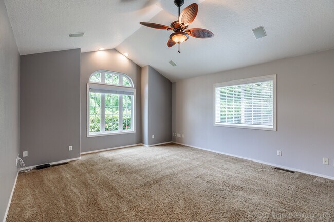 Building Photo - 72610 Dwight St