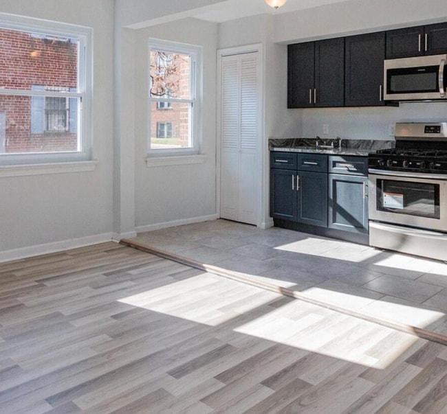 Foto del edificio - 529 16th St NE