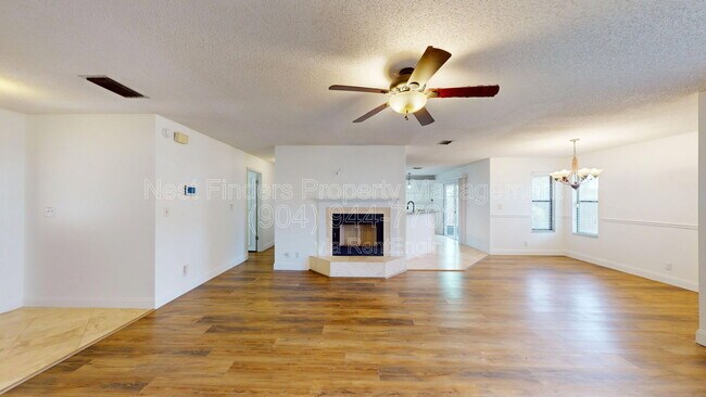 Building Photo - 111 Lobelia Rd