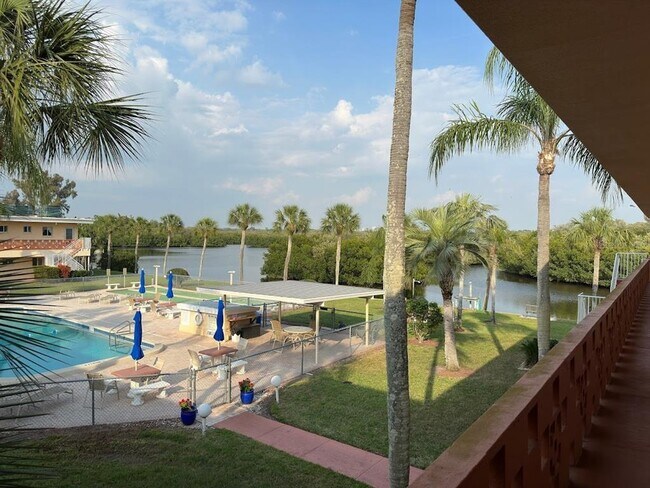 Foto del edificio - 2900 45th St S