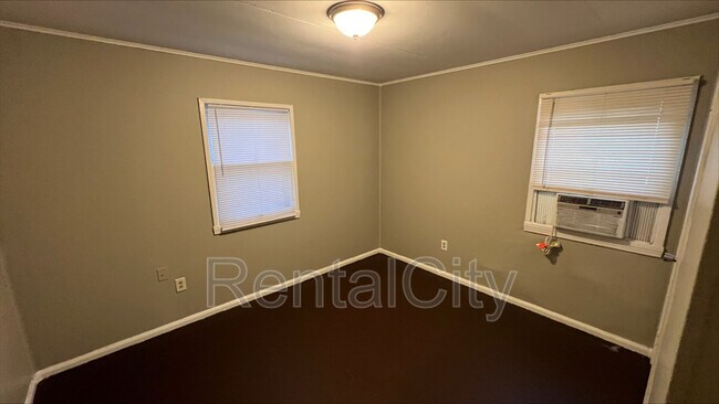 Foto del edificio - 3574 Sunrise St