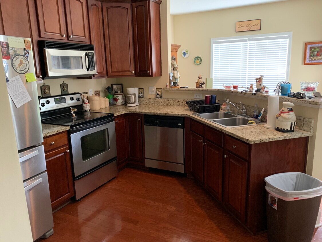 Foto del edificio - 12223 Fox Valley St