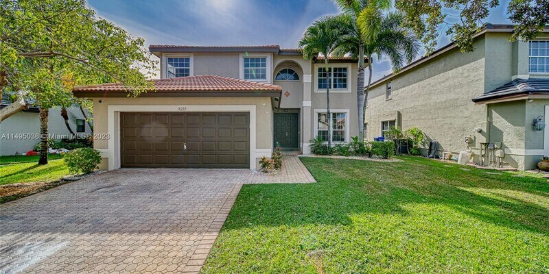 Foto principal - $4,500 18222 SW 27th St
