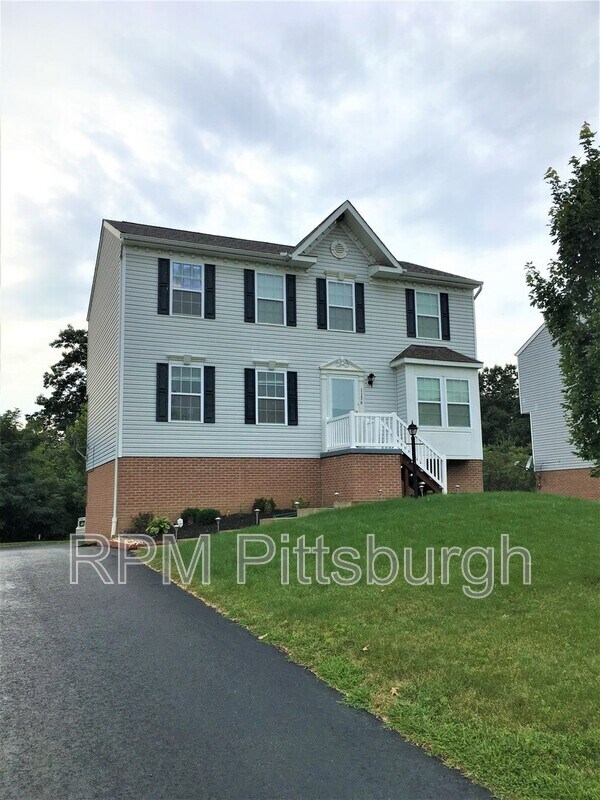 Foto principal - 1136 Shawnee Ridge Dr