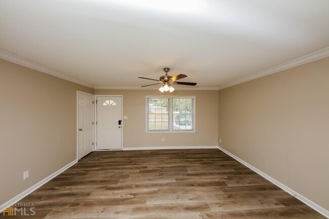Building Photo - 3405 Ridgecrest Rd