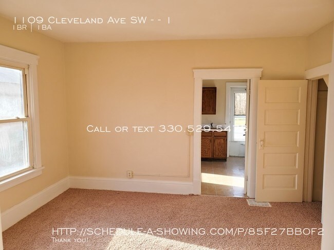 Building Photo - 1109 Cleveland Ave SW