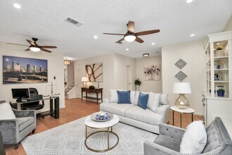 Building Photo - 9632 Bayou Brook St