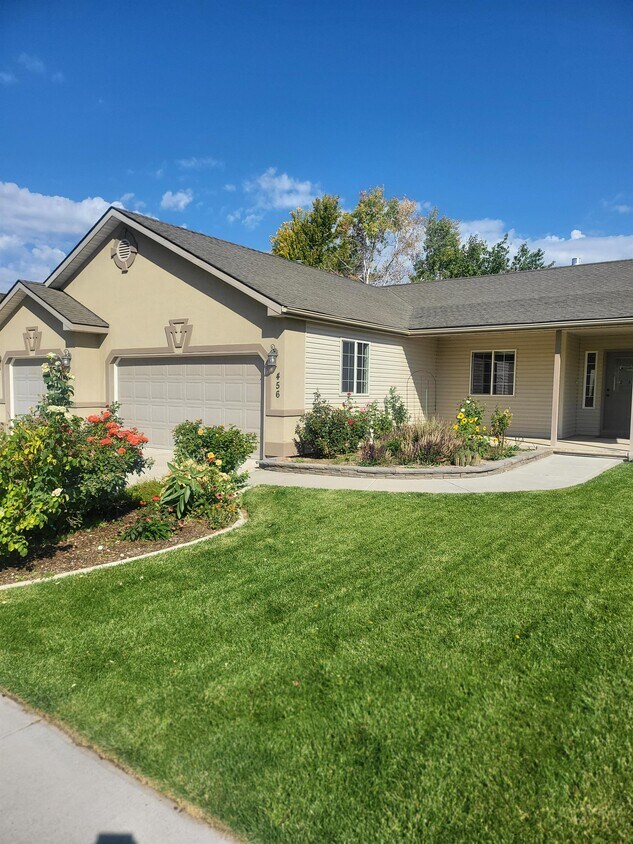 456 Shadetree Trail, Twin Falls, ID 83301 House Rental in Twin Falls