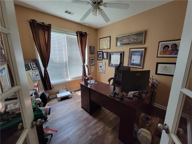 Building Photo - 4393 Sugar Maple Dr NW