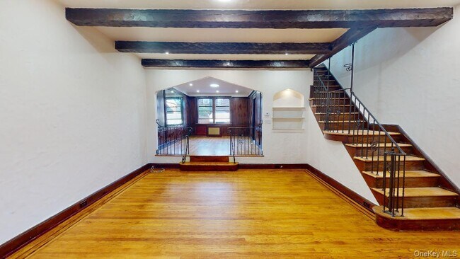 Foto del edificio - 90-09 68th Ave