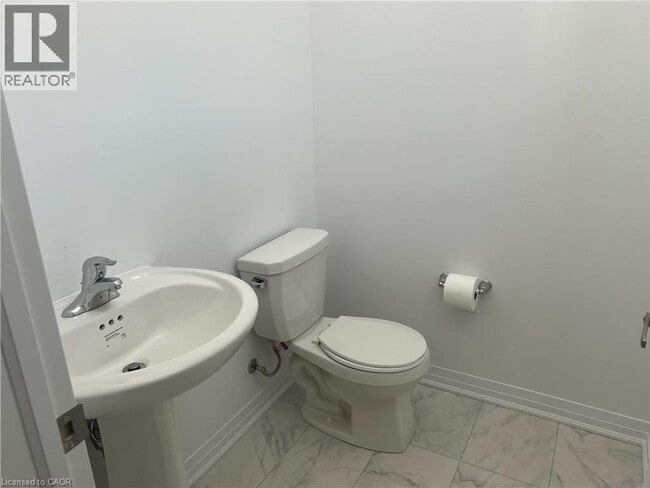 Building Photo - 95 Manuel St