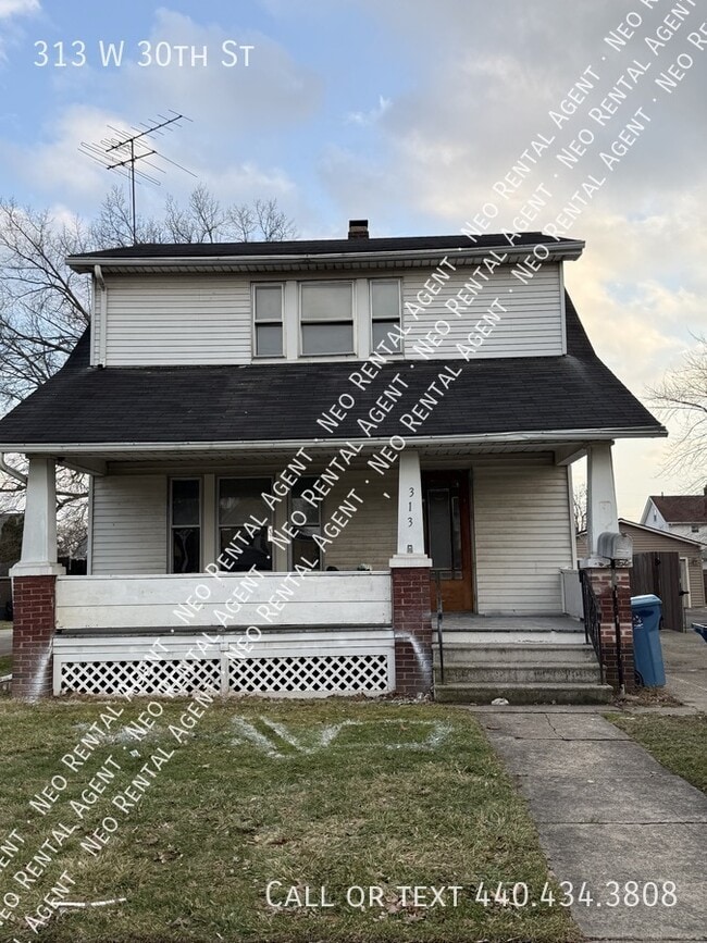 Building Photo - 313 W 30th St