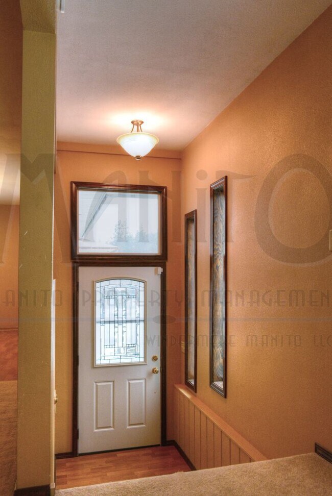 Foto del edificio - **COMING SOON** Spacious Wandermere Area Home