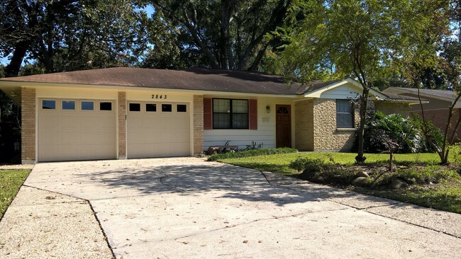 Building Photo - 2843 Cedarcrest Ave