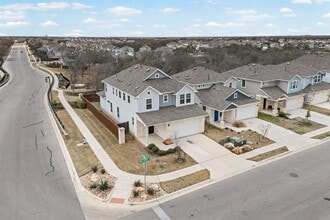 Building Photo - 101 Stone Cyn Dr