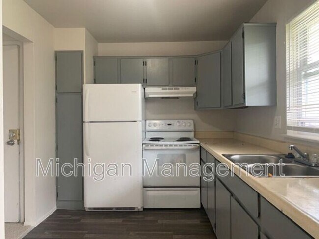 Foto del edificio - 19300 Wick Rd