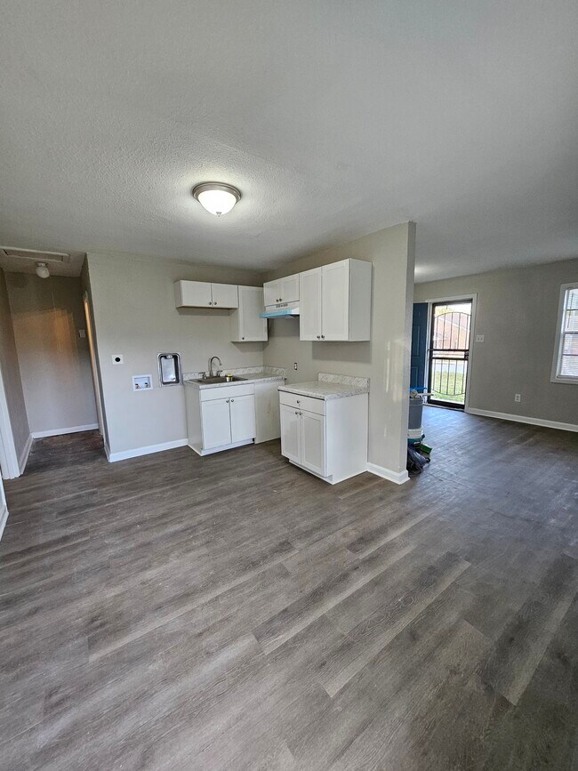 Cocina - 3025 Ford Rd