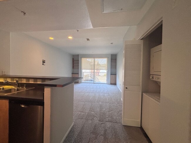 Interior Photo - 2820 Sawtelle Blvd
