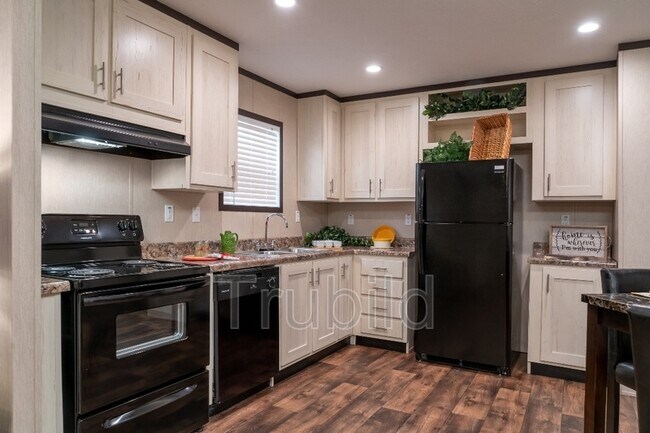 Foto del edificio - 11663 Cedar Lake Dr