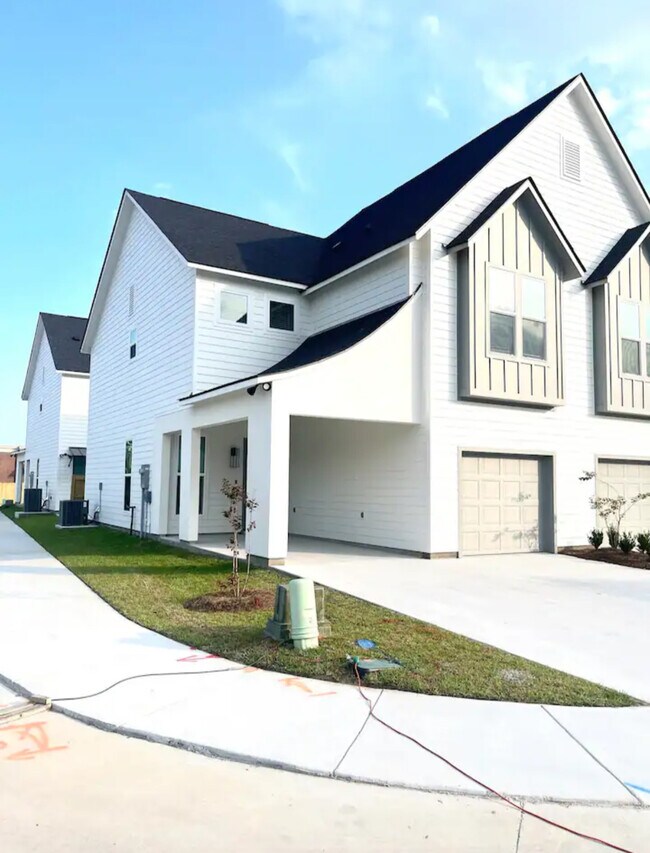 Foto del edificio - 1101 Cherry Birch Ave