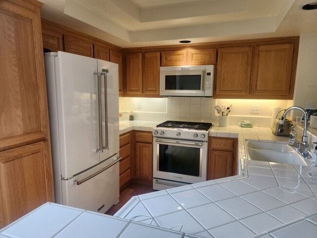 Building Photo - 53 Erin Ln
