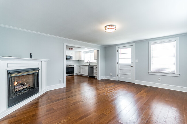 Foto del edificio - 204 N Johnson St
