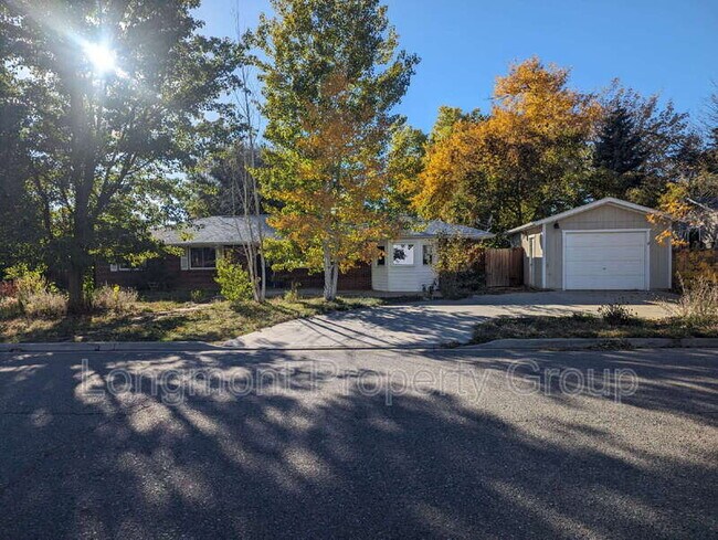 Foto del edificio - 305 Cottonwood Ct