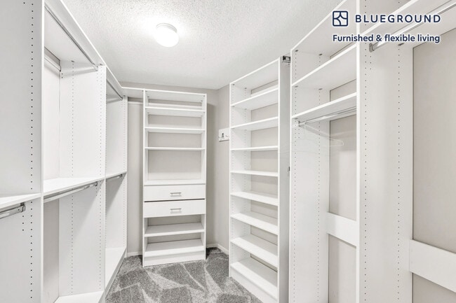 Foto del edificio - 2111 Richmond Hwy