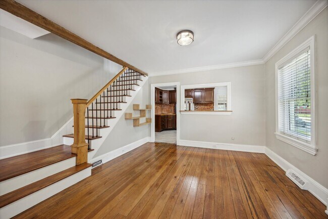 Foto del edificio - 3BD/1BA Twin in West Chester Borough!
