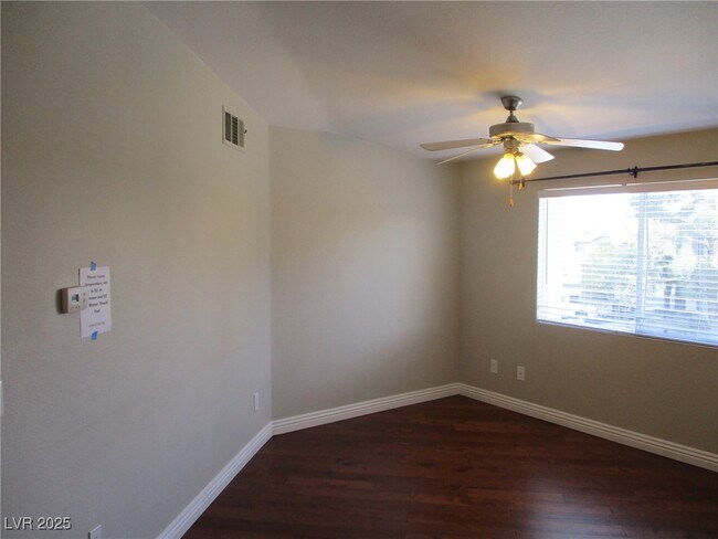 Foto del edificio - 8400 W Charleston Blvd