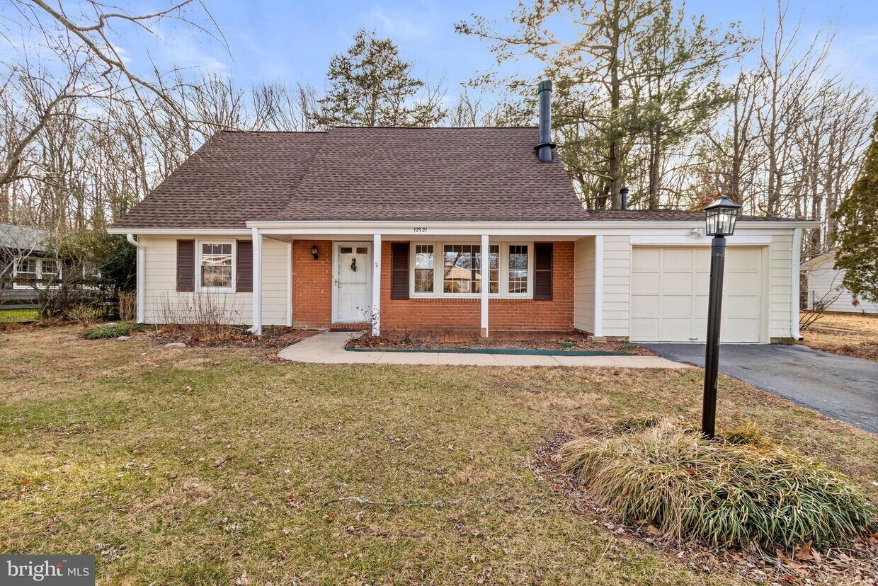 12921 Point Pleasant Dr, Fairfax, VA 22033 House Rental in Fairfax
