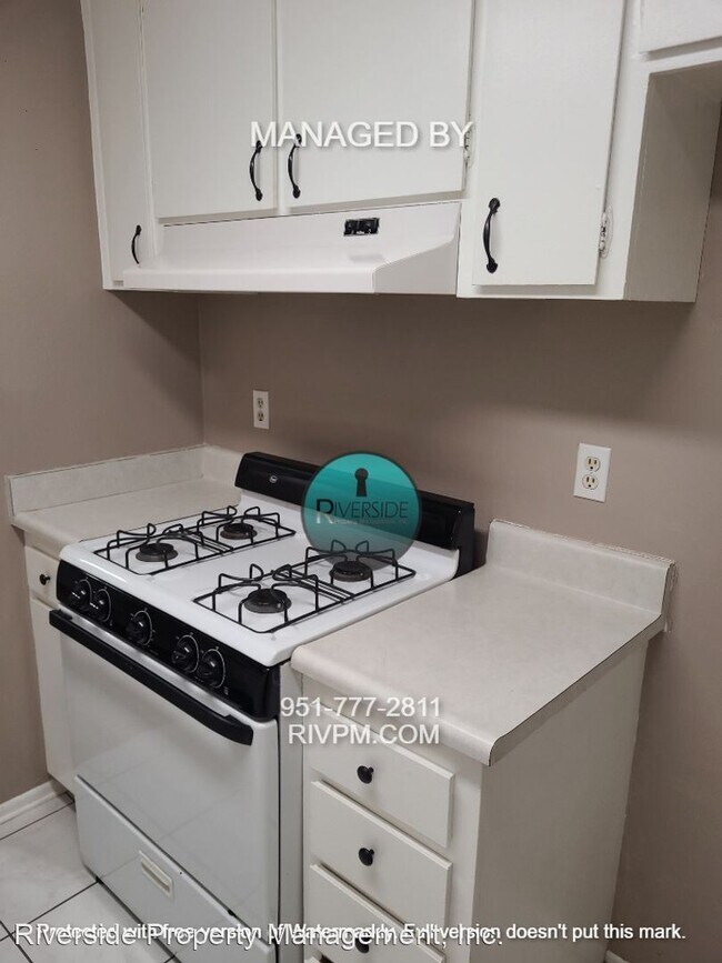 Foto del edificio - 3 br, 1.5 bath House - 4879 Jackson C