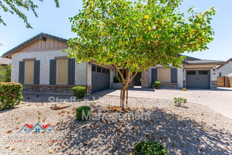 Foto principal - 20981 E Watford Dr