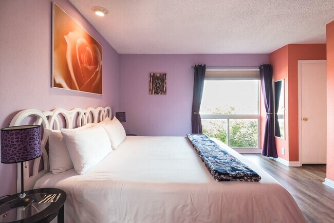 Foto del edificio - 2205 Spring Creek Dr