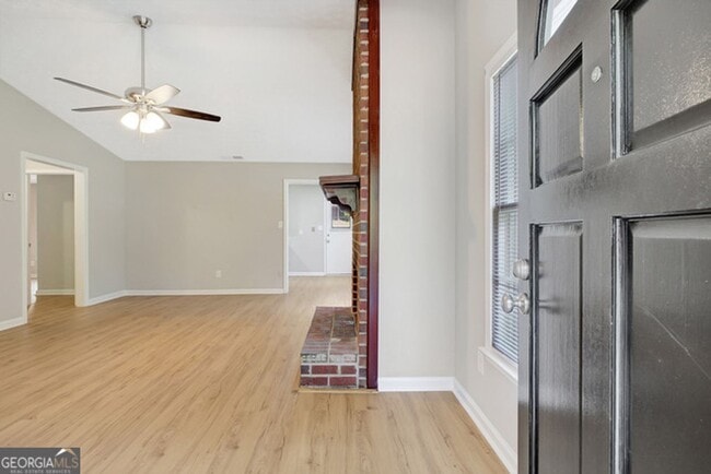 Building Photo - 125 Belle Dr