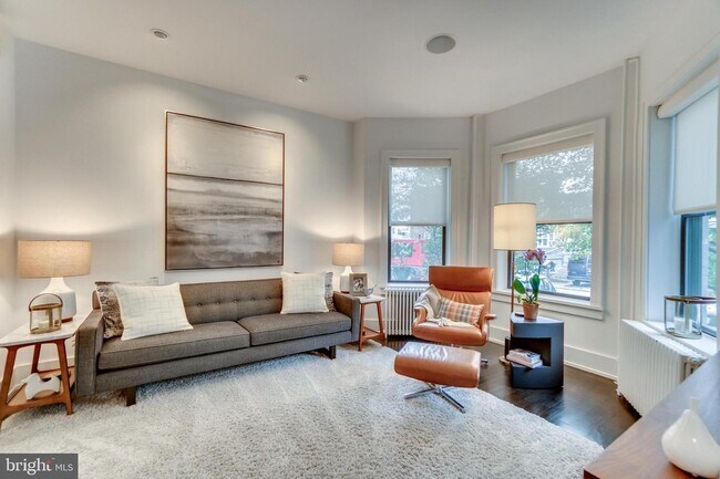Foto del edificio - 1009 Irving St NW