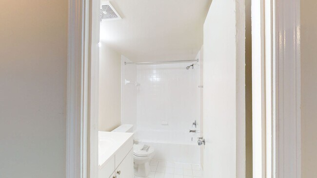Interior Photo - Newport Village