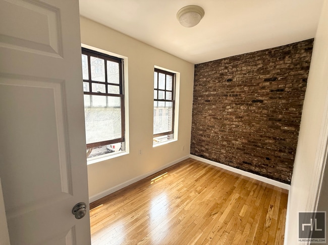 Building Photo - West 11th Street