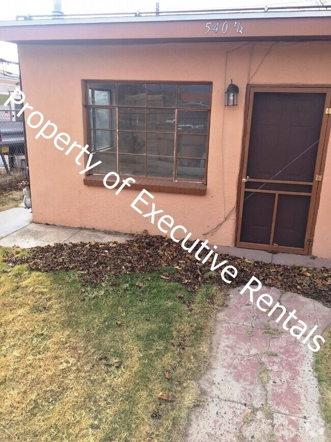 Building Photo - 540 S Tornillo St